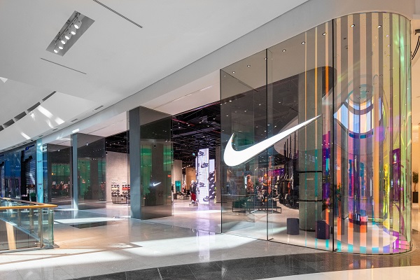 pictures of the biggest nike store