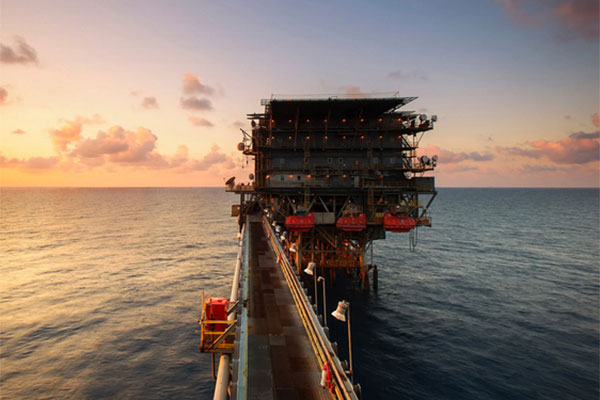 5 oil & gas giants 2020 revenue down 30% despite $1trn sales